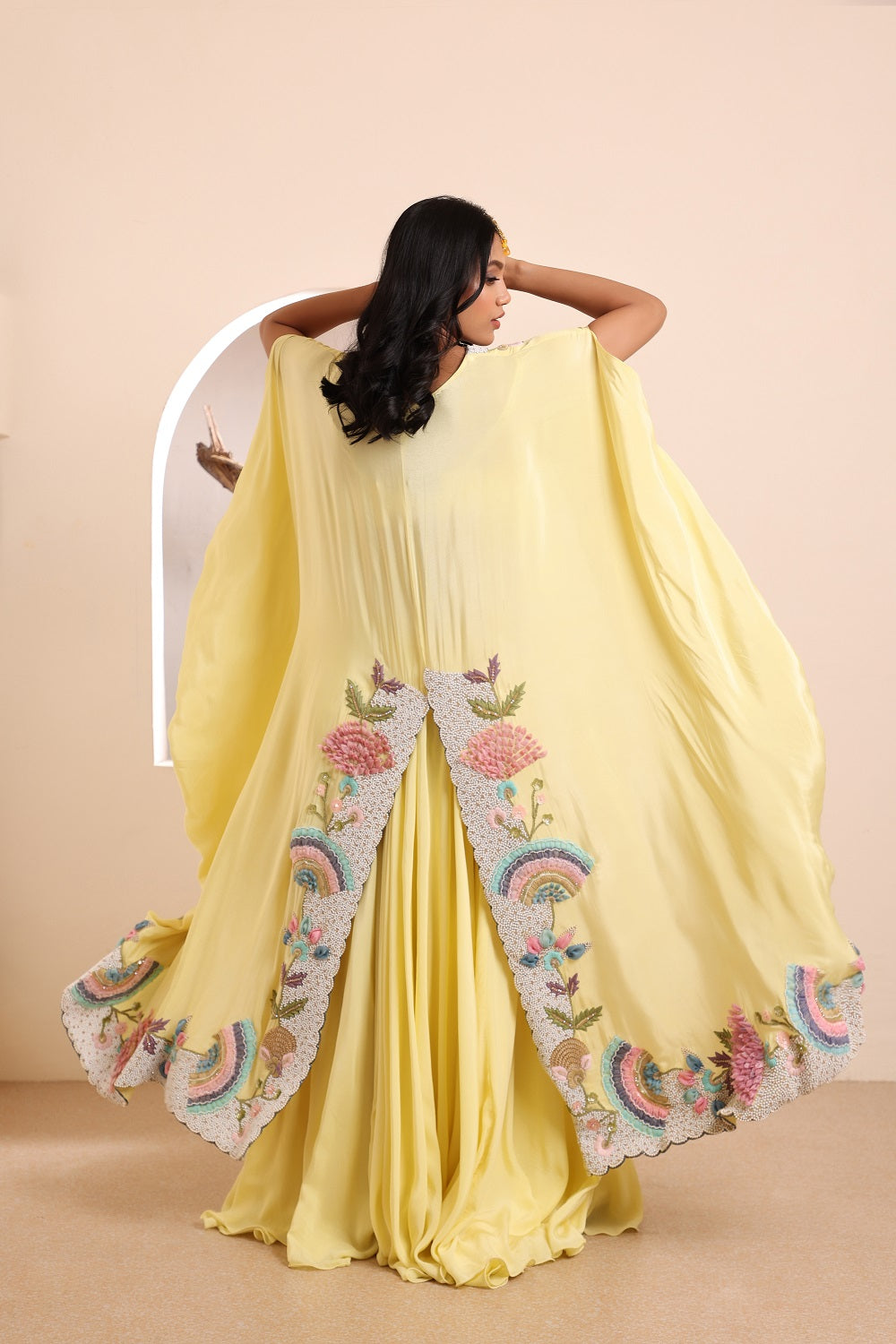 Sharara with flouncy Dack slit open cape set